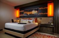Ein Bett oder Betten in einem Zimmer der Unterkunft Hard Rock Hotel &amp; Casino Biloxi