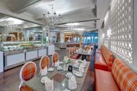 パール コンチネンタル ホテル ブハーバンにあるレストランまたは飲食店