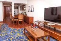 MD Hotel By Gewanにあるテレビまたはエンターテインメントセンター