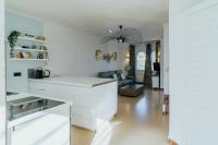 A kitchen or kitchenette at WELCS VILLA 021 EMP CaZa con piscina privada
