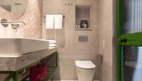 Ein Badezimmer in der Unterkunft Hotel Shoshana - Adults Only