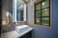 Brown Dot Hotel Angangにあるバスルーム