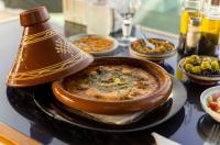 Toit hotelli aladel või selle läheduses