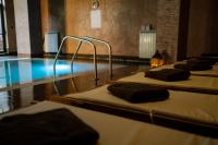 Cornelia Deluxe Residenceの敷地内または近くにあるプール