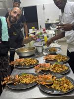 Jídlo v hotelu nebo okolí