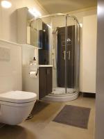 Moderne villa ved havet 3 soverom og 2 badにあるバスルーム