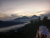 ホテルの近くで見られる自然の景観