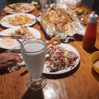 Đồ ăn tại/gần khách sạn