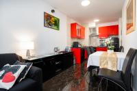 Kuchyň nebo kuchyňský kout v ubytování Apartment Suite Theater