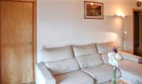 Posezení v ubytování Modern Apartment in Tolva with Garden and Sports Facilities