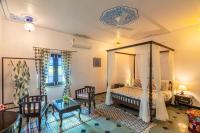 Indulge Udaipur by Packにあるシーティングエリア