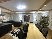 A seating area at Chalet Badberg