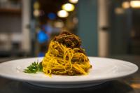 Jídlo v hotelu nebo okolí