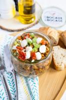 un tazón de comida en una mesa con pan en Logis Manoir De La Giraudière, en Beaumont-en-Véron