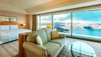 Lake Toya Hotel Guide 2026: 16 Toyako Onsen Hotels, Lake-View Rooms, Sky Open-Air Baths and Fireworks from Your Room