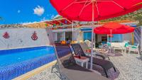 Bazén v ubytování Kalkan 3 Bedroom Apartment - 7760 nebo v jeho okolí
