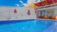 Bazén v ubytování Kalkan 3 Bedroom Apartment - 7760 nebo v jeho okolí