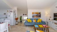 Kuchyň nebo kuchyňský kout v ubytování Kalkan 3 Bedroom Apartment - 7760
