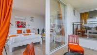 Postel nebo postele na pokoji v ubytování Kalkan 3 Bedroom Apartment - 7760