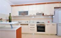 Kuchyňa alebo kuchynka v ubytovaní Apartment Omis Lxxvi