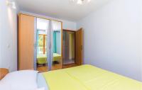 Posteľ alebo postele v izbe v ubytovaní Nice Apartment In Povile With Wifi