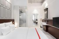 Ruby Louise Hotel Frankfurtにあるベッド