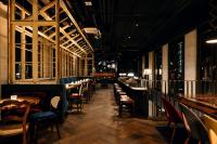 Ruby Louise Hotel Frankfurtにあるレストランまたは飲食店