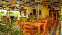 Restaurace v ubytování Ecodreamers Curiti