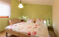 Łóżko lub łóżka w pokoju w obiekcie Holiday Home Betiga With Sea View Vi