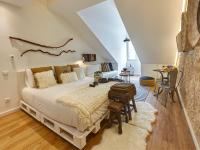 Postel nebo postele na pokoji v ubytování Sonel Investe Madalena 287 Boutique Apartments by Get Your Stay