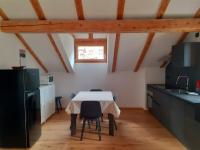 A kitchen or kitchenette at Apartment Valdisole