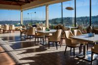 Nespecifikovaný výhled na hory nebo výhled na hory při pohledu z hotelu