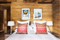 Posteľ alebo postele v izbe v ubytovaní El Lodge, Ski & Spa