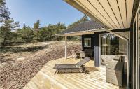 Patio nebo venkovní prostory v ubytování Three-Bedroom Holiday Home In Nexo