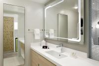 Astra Hotel, Seattle, a Tribute Portfolio Hotel by Marriottにあるバスルーム