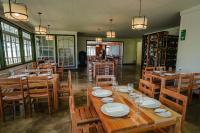 Un restaurante u otro lugar para comer en Hotel Río Rubens