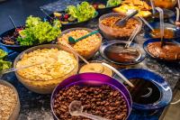 Jídlo v hotelu nebo okolí