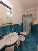 A bathroom at Pagliarulo Complex by AMALFIVACATION
