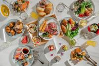 Jídlo v hotelu nebo okolí