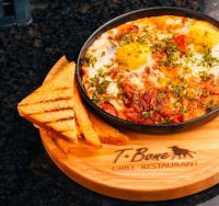 Jídlo v hotelu nebo okolí