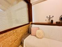 Posezení v ubytování Dolce Vita Apartments - Spacious Renovated Apartments with Unique Decor Perfect for 4 in Laganas Ideal for Fun and Relaxation By Villa Mana Gers