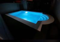 Bazén v ubytovaní Mar&Mar, apartamento con solárium y piscina alebo v jeho blízkosti