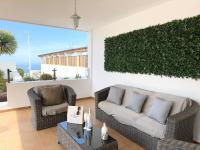 Posedenie v ubytovaní Villa Amorio a spacious modern getaway with a private heated pool & Sea Views