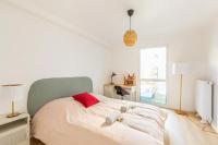 Posteľ alebo postele v izbe v ubytovaní Your cosy apartment close to Paris
