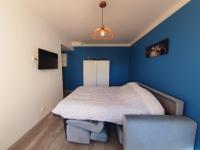 Televízia a/alebo spoločenská miestnosť v ubytovaní Suite élégante Club Centre-ville Wifi Piscine - ROSSIconciergerie - Linge inclus
