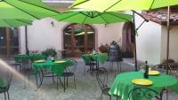 Reštaurácia alebo iné gastronomické zariadenie v ubytovaní Agriturismo Il Monte - Piscina tra gli Ulivi, Maneggio con Cavalli e WIFI