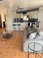 Kuchyňa alebo kuchynka v ubytovaní Penthouse & Jacuzzi With Sea Views In Costa Blanca