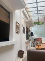 TV/trung tâm giải trí tại yaemal frances hotel