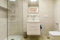 A bathroom at Chinchilla Apartment in Malaga by Solaga Holiday Homes
