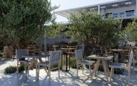 Restaurace v ubytování Golden Milos Beach Ηouse by Domotel
